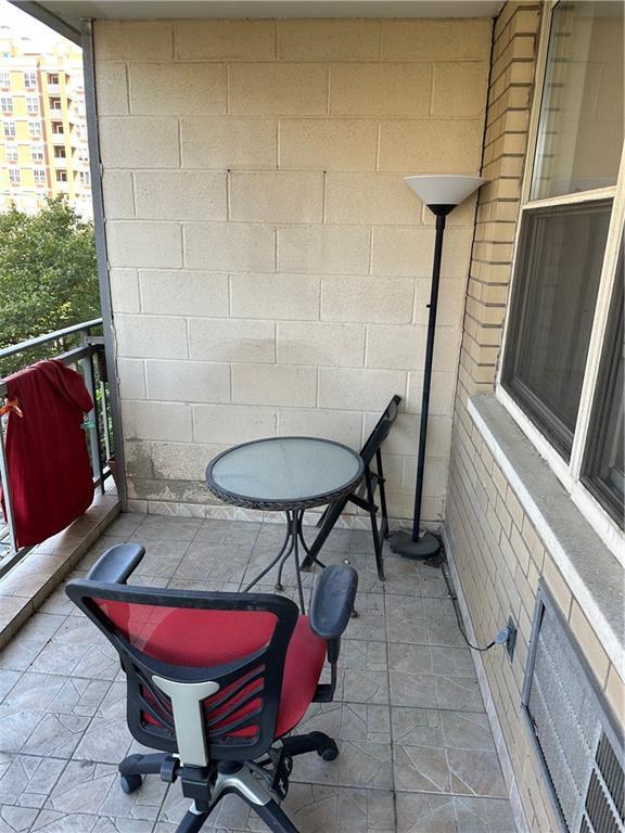 Building Photo - 35 Seacoast Terrace