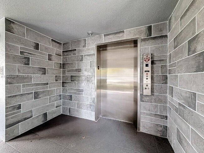 Building Photo - 12701 SW 13th St