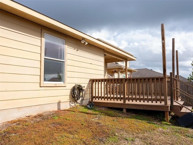 Building Photo - 9013 China Rose Dr