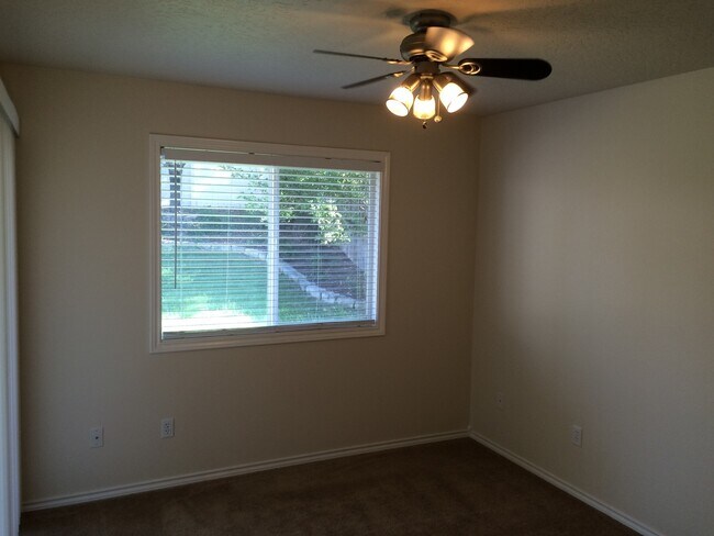 Building Photo - Wonderful Meridian Home