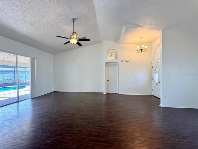 Building Photo - 4528 Dumont St