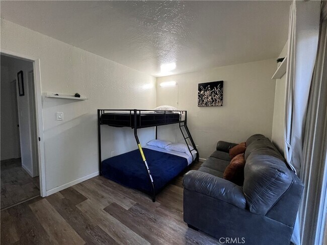 Building Photo - 22903 Waters Dr