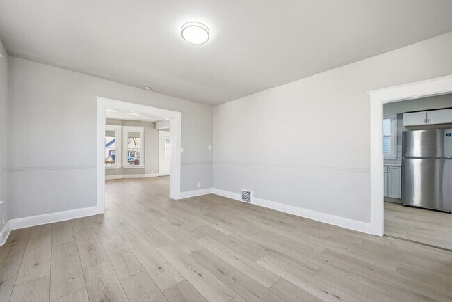 Building Photo - Spacious 4-Bedroom, 1.5-Bath Home with Plenty of Living Space!