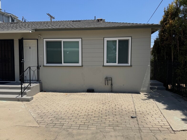 Unit B - 1026 Ruberta Ave