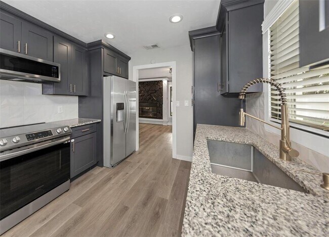 Building Photo - 4030 Fieldgreen Pl