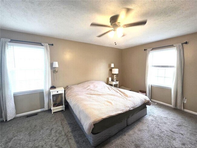 Building Photo - 6873 Brasswood Dr