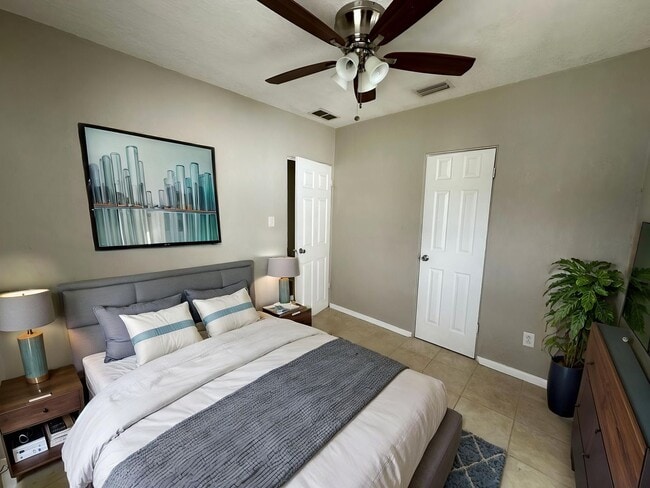 Building Photo - Winter Park Gem! Lovely Single Family Home...