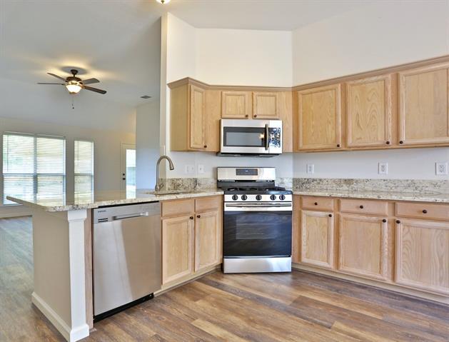 Building Photo - 9208 Chesapeake Ln