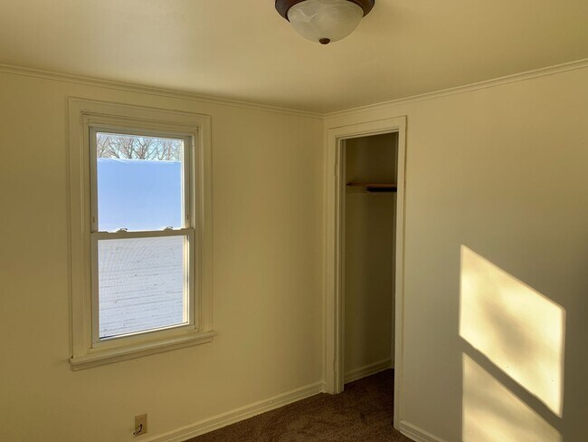 Building Photo - 1347 McKinley Ave