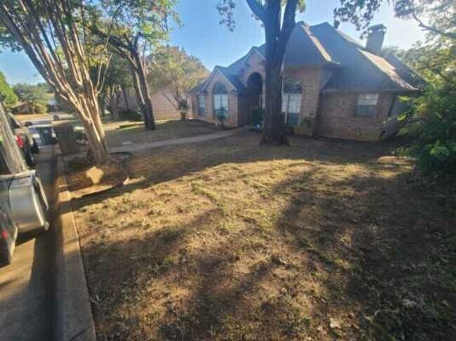 Building Photo - 5606 Eagle Rock Rd