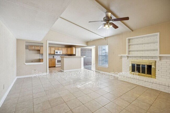 Building Photo - 1312 Goodwin Dr