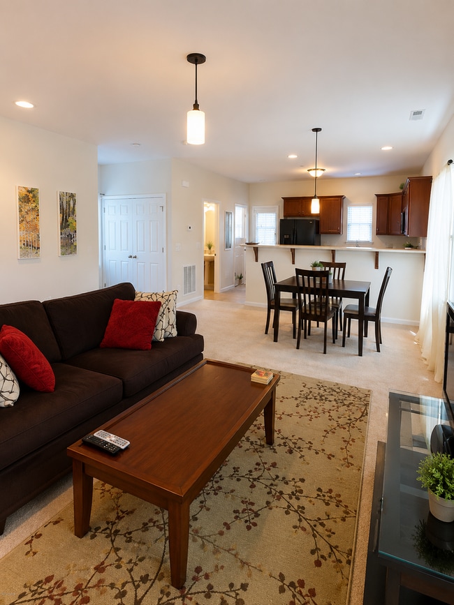Building Photo - Blacksburg, 3 BR / 2.5 BA Available Now