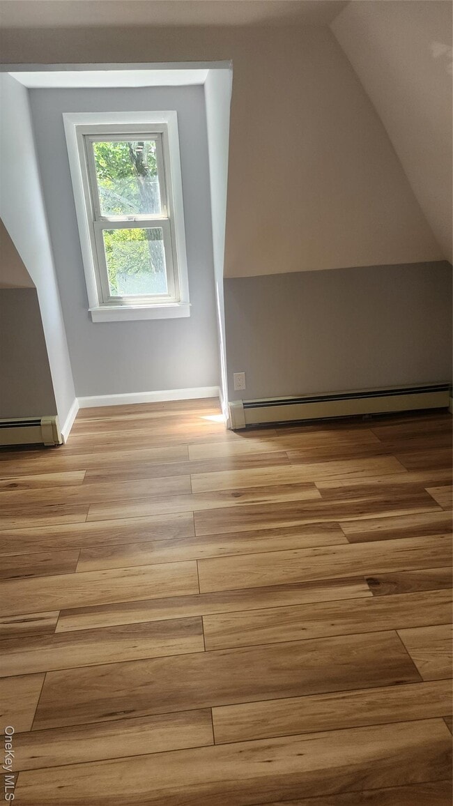 Building Photo - 38 Moulton Ave