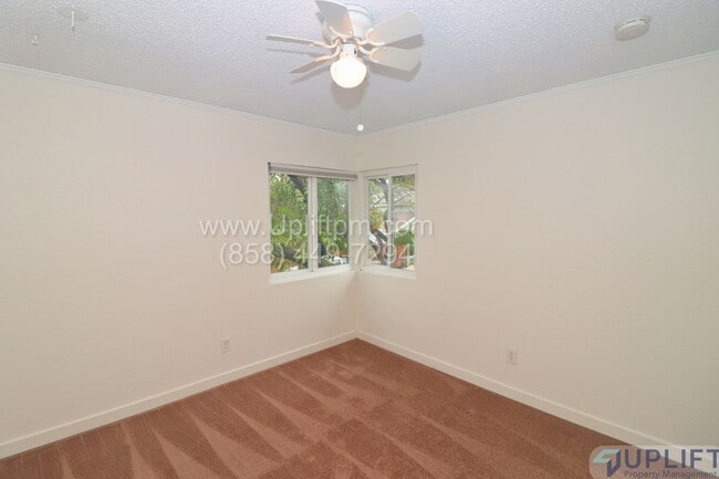 Building Photo - 4 Bed 3 Bath House in Spring Valley w/ Washer + Dryer and 2-Car Garage