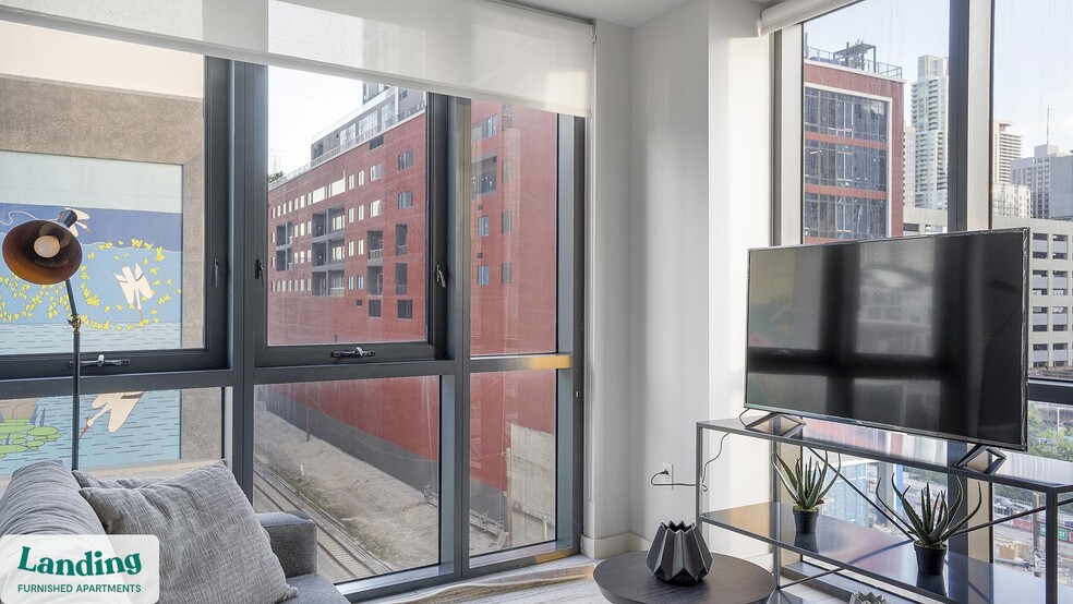 Building Photo - 698 NE 1st Ave