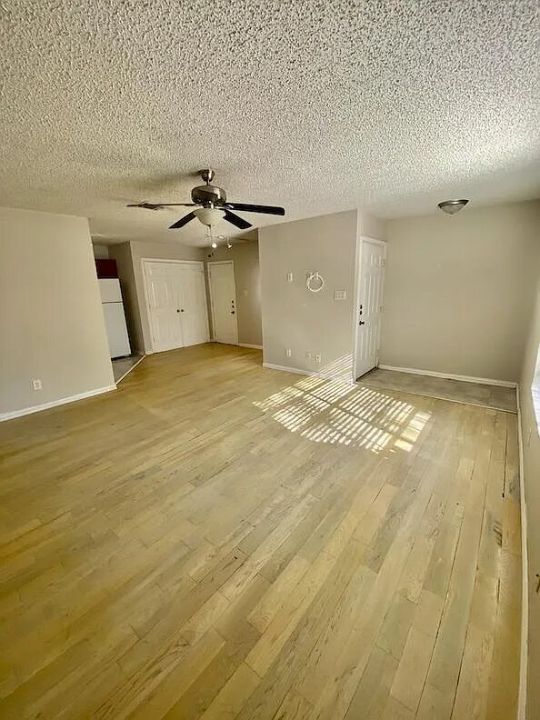 Living Room - 11918 Metmora Ct