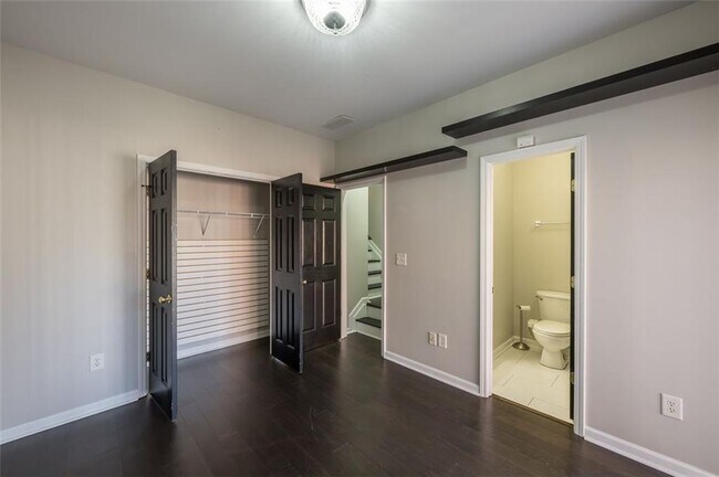 Building Photo - 3177 Mill Springs Cir NE