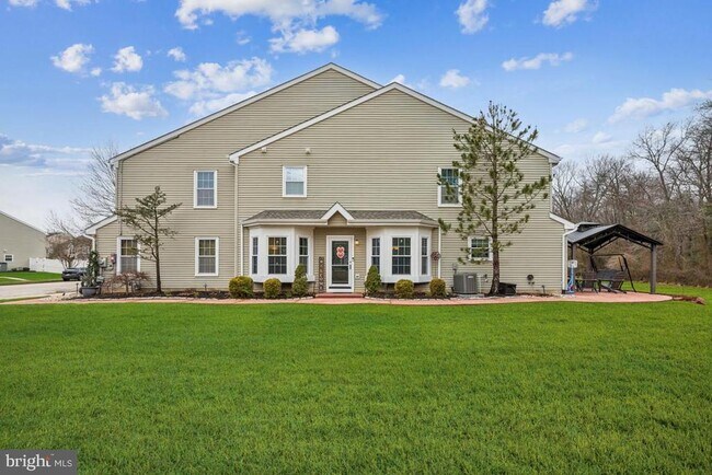 Building Photo - 52 Stokes Rd