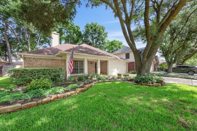 Building Photo - 8910 Driftstone Dr