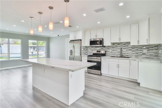 Building Photo - 9752 Laramie Ave