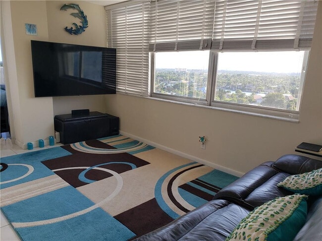 Building Photo - 111 Briny Ave