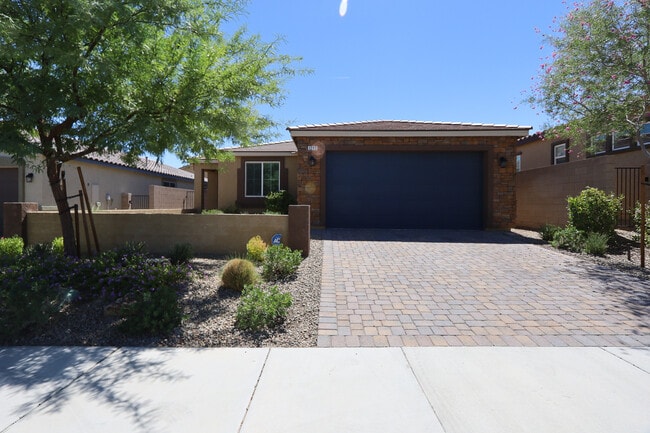 Primary Photo - 1294 Luna del Oro Ln