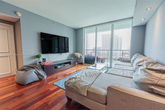 Building Photo - 335 S Biscayne Blvd