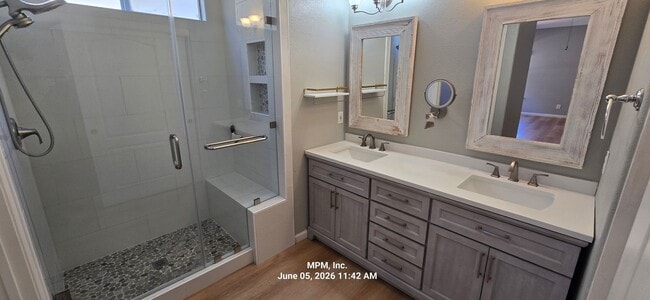 Building Photo - 3 bedroom 2 bath home