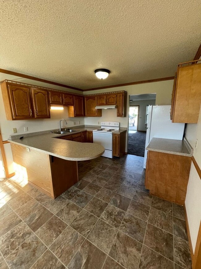 Building Photo - 804-806 N. Irene Ave