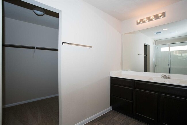 Building Photo - 708 Comal Run
