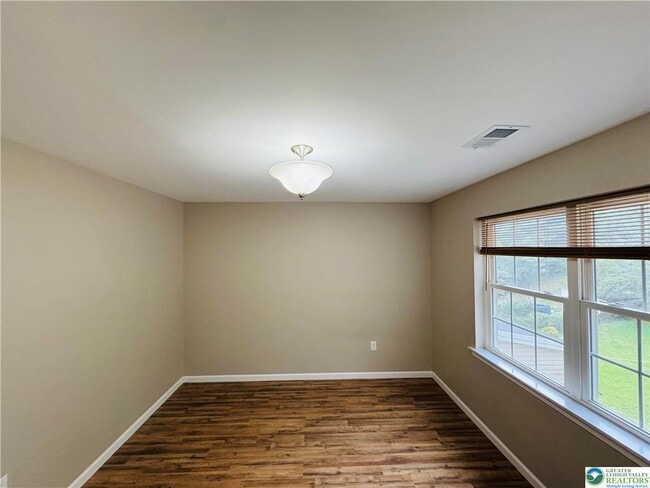 Building Photo - 2671 Levans Rd