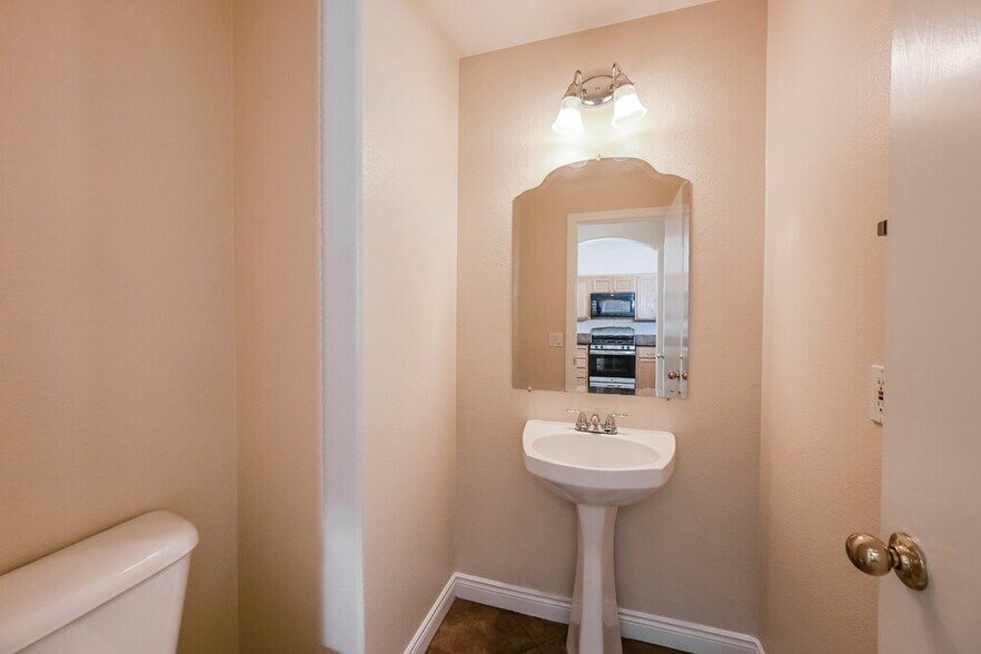 Building Photo - 1085 Wild Fern Ct