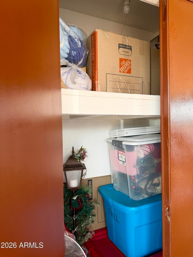 Building Photo - 1510 E 26th Ln