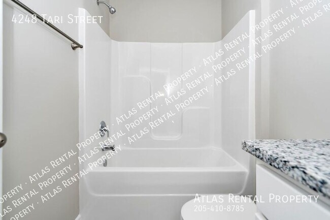 Building Photo - 4248 Tari St