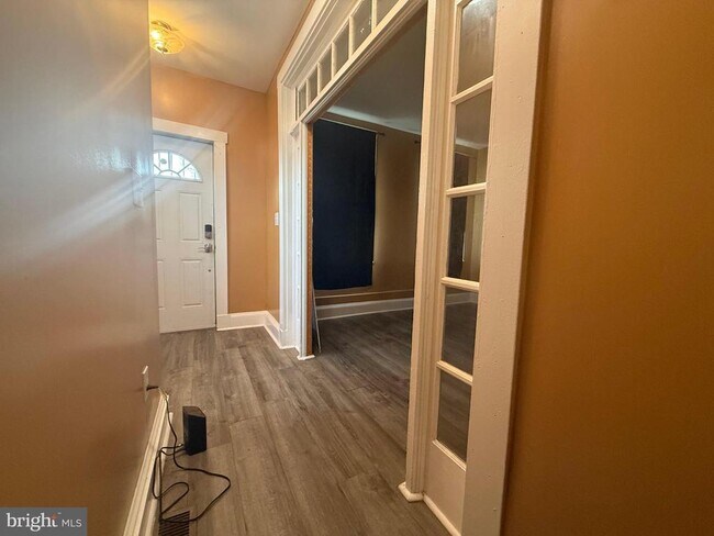 Building Photo - 720 Springfield Ave