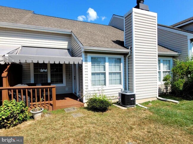 Building Photo - 138 Hawthorne Ct