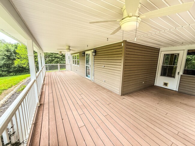 Building Photo - 4BD 2.5 BA Home with Acreage in Tippecanoe