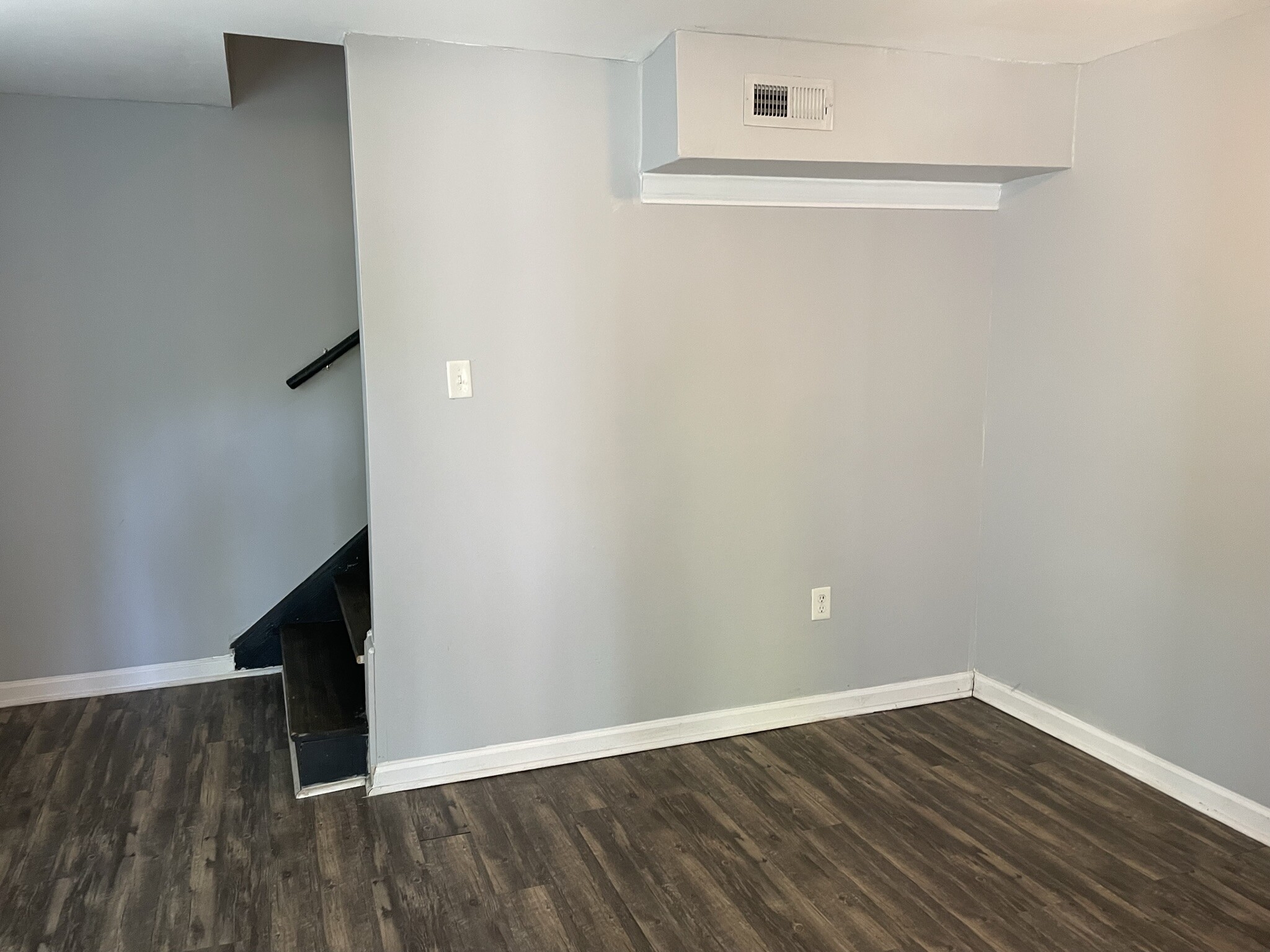 Building Photo - 207 Colleton Rd