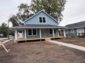 Building Photo - 405 Main St