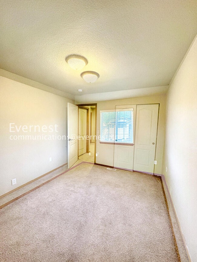 Building Photo - 11827 2nd St SE