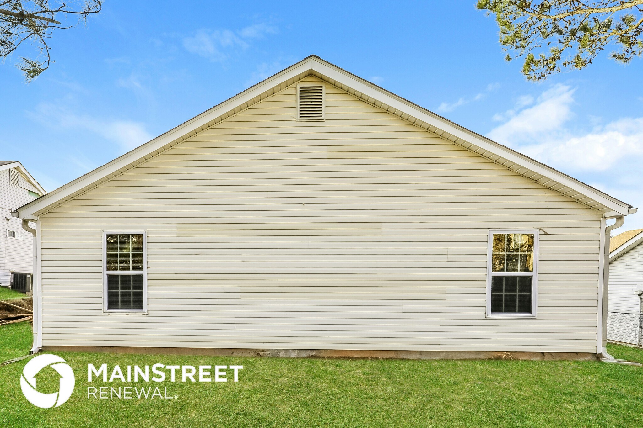 Building Photo - 459 Eagles Crossing Cir