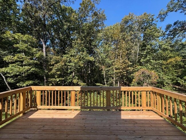 Building Photo - 4421 Whitetail Path Cove