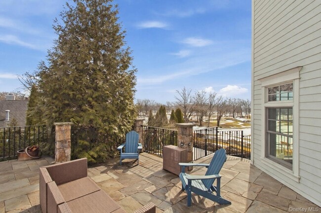 Building Photo - 74 Old Post Ln