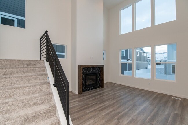 Building Photo - 4366 E Willow Oak Way