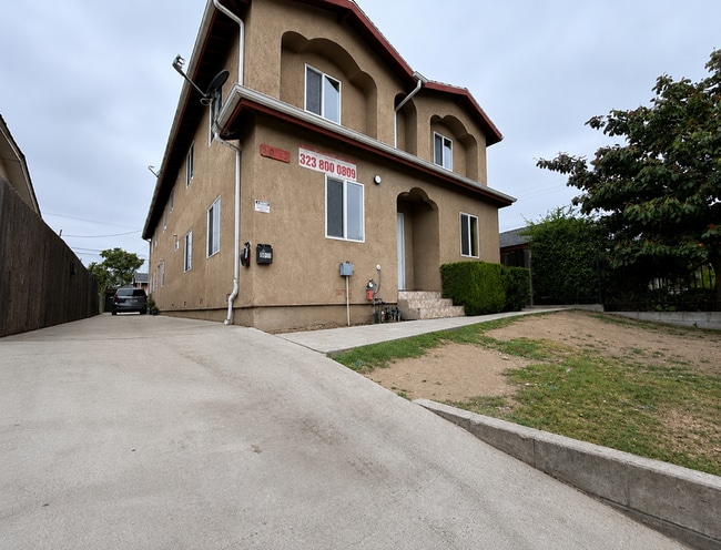 Building Photo - 9011 Orchard Ave