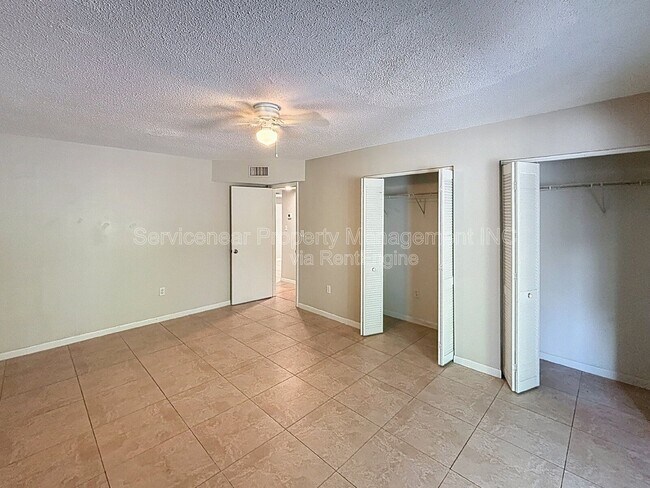 Building Photo - 10597 101st Ave