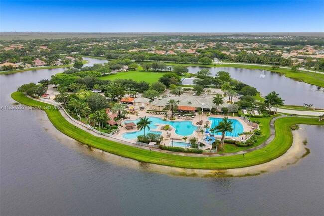 Building Photo - 1725 Winterberry Ln