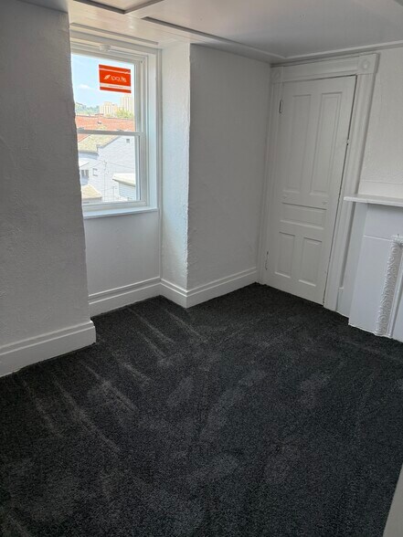 Building Photo - 48 Zulema St