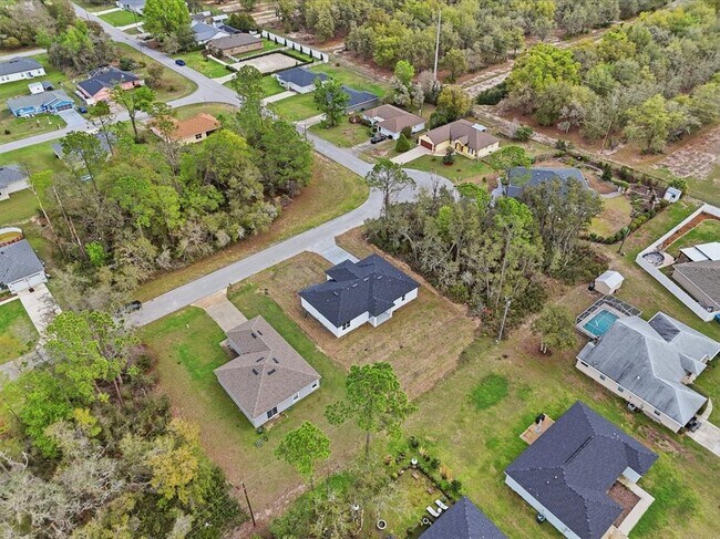 Building Photo - 13975 SW 27 Ct Rd