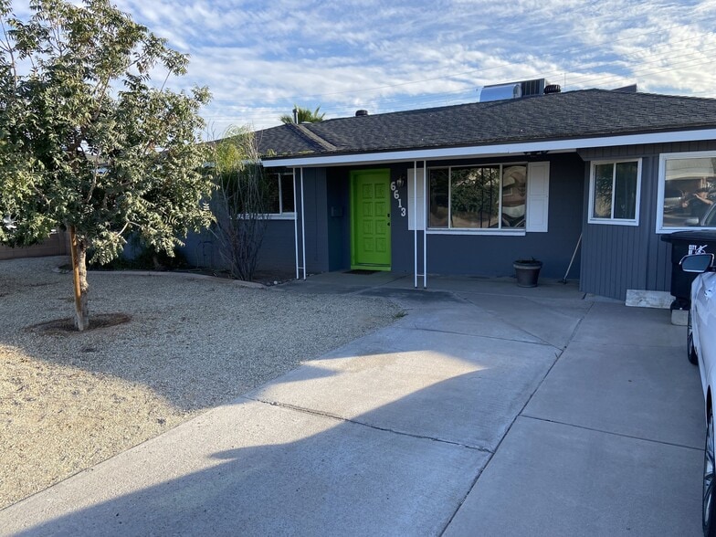 Building Photo - 6613 E Belleview St